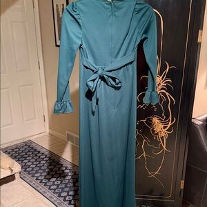 Retro Elegant floor length  Teal Long Sleeve Dress